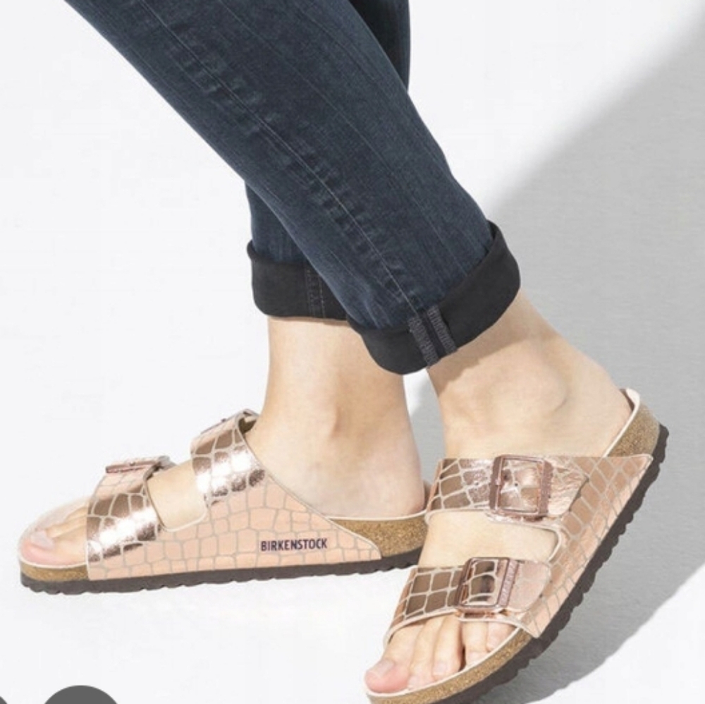 BIRKENSTOCK Arizona Gator Gleam Sandals Metallic Rose Gold NWT Sz-38/7
